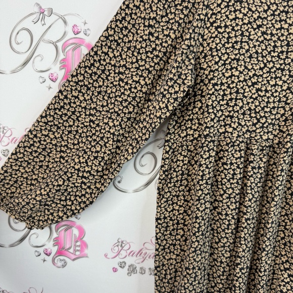 Zara dress, ruffle, tiered, flowers, balloon sleeve, Black and Cream Floral - Picture 8 of 13
